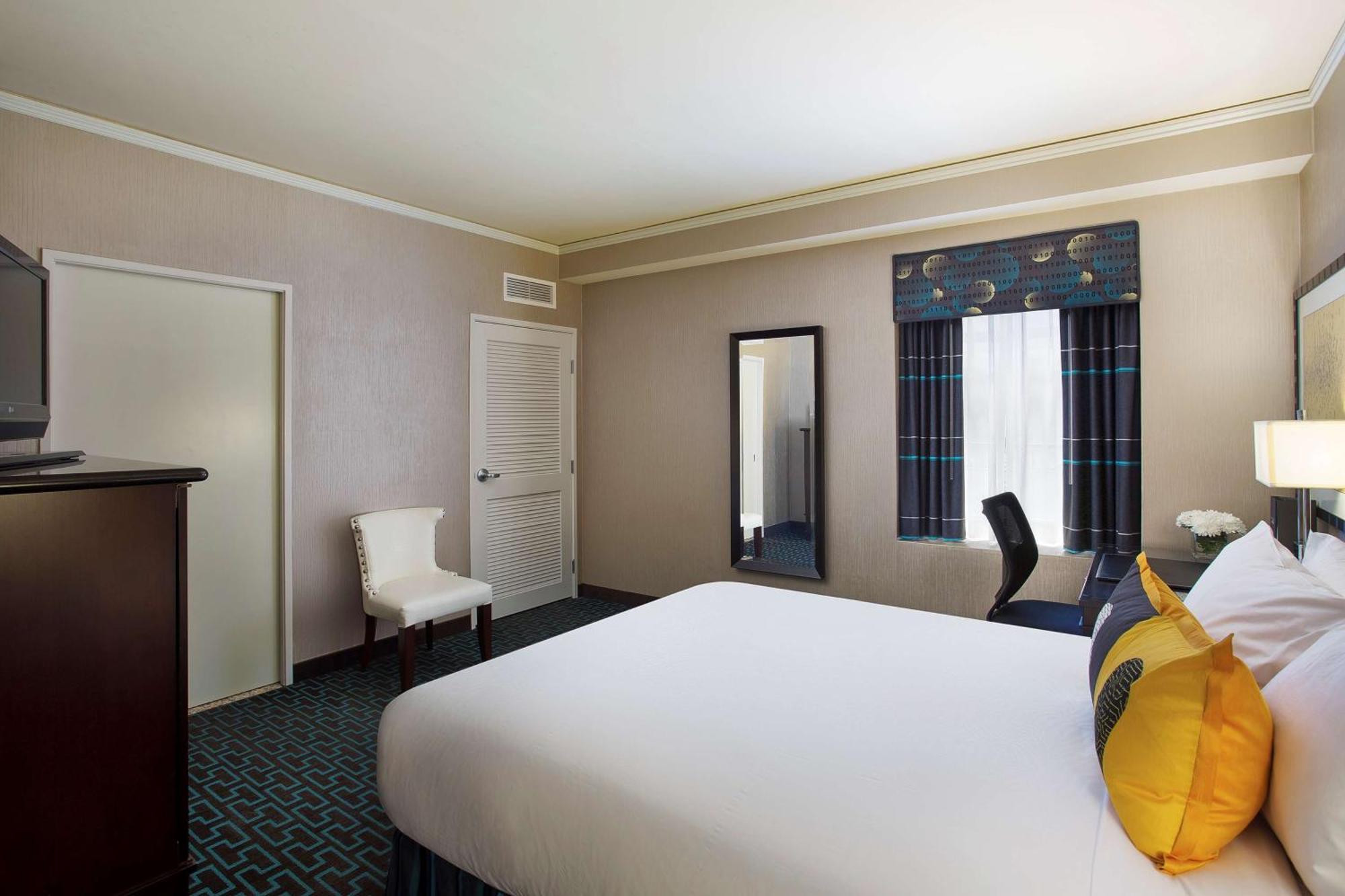 Juniper Hotel Cupertino, Curio Collection By Hilton Kültér fotó